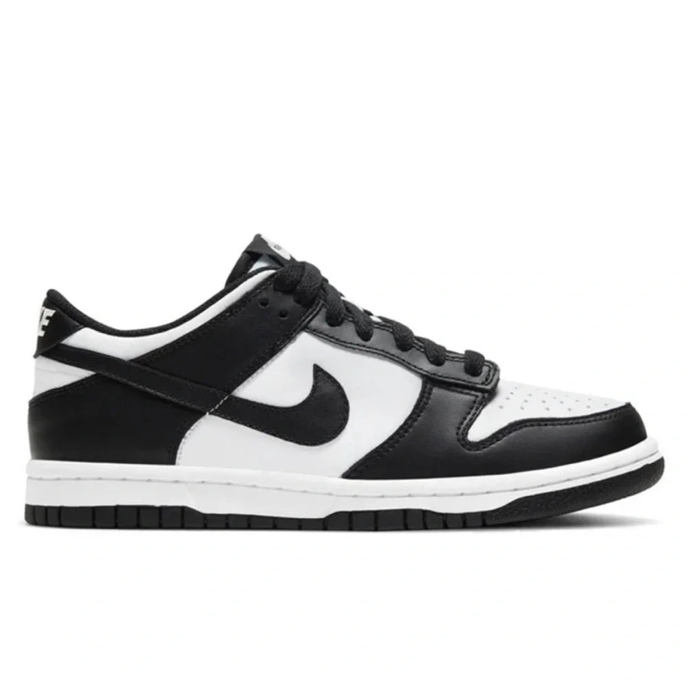 Panda dunks - Picture 2 of 2
